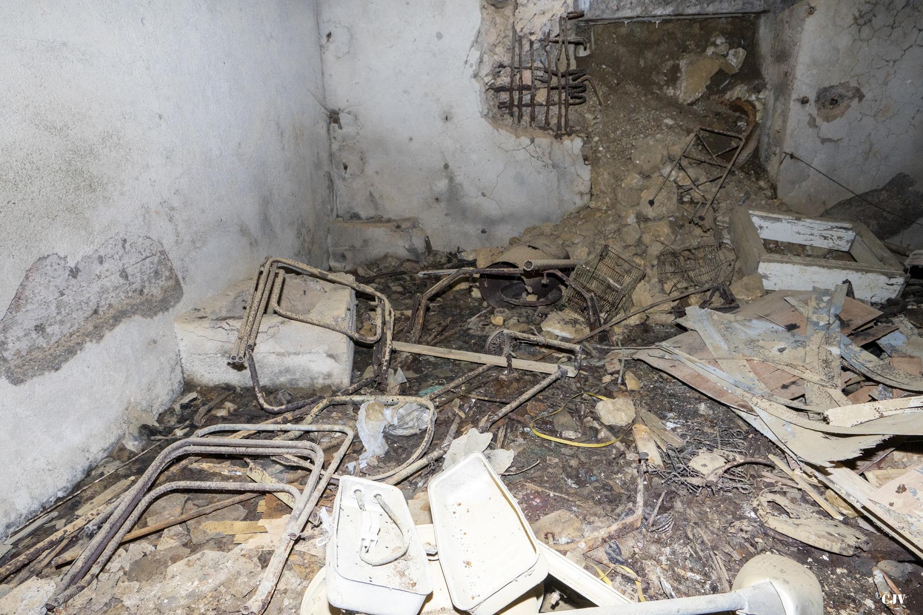 Ligne Maginot - B7 - MEIX-VANNOT - (Blockhaus pour canon) - L'intérieur - Lia VERMEULEN