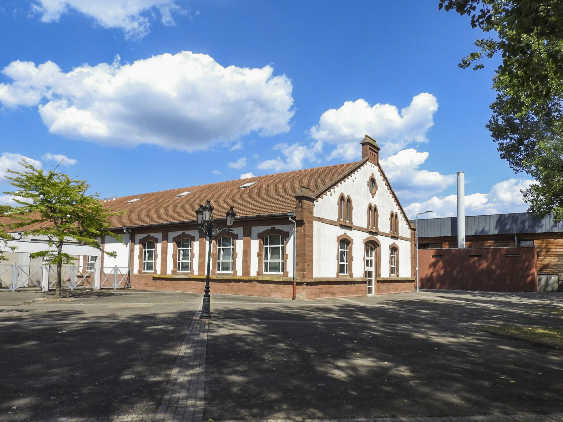 Ligne Maginot - QUARTIER AIME - (Camp de sureté) - Un deuxième bâtiment aujourd'hui gymnase et salle de sport. - STENGER Mathieu