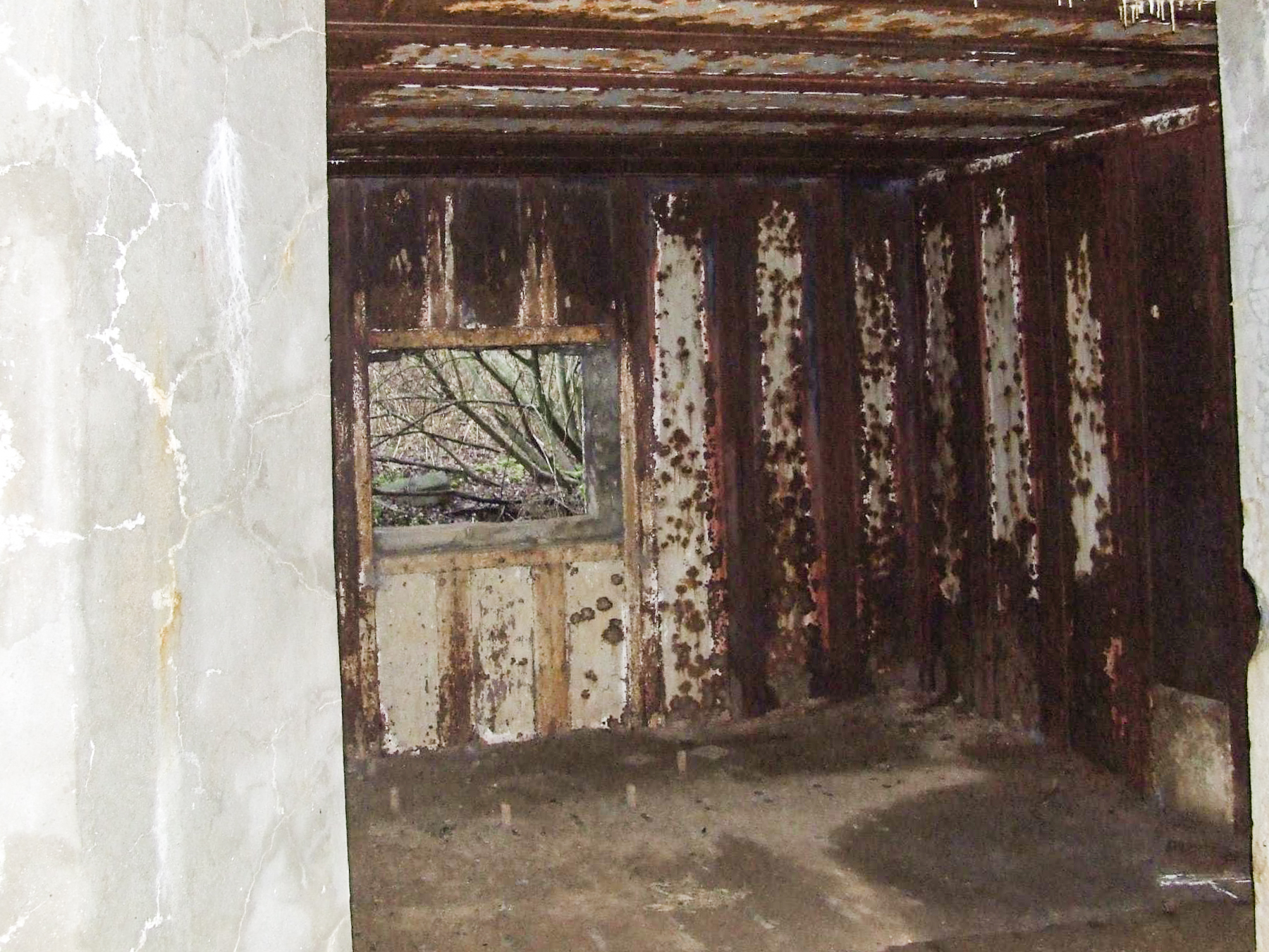 Ligne Maginot - MC39B - MC17 - (Casemate d'infanterie) -  La chambre de tir de flanquement gauche pour un canon anti-char.
