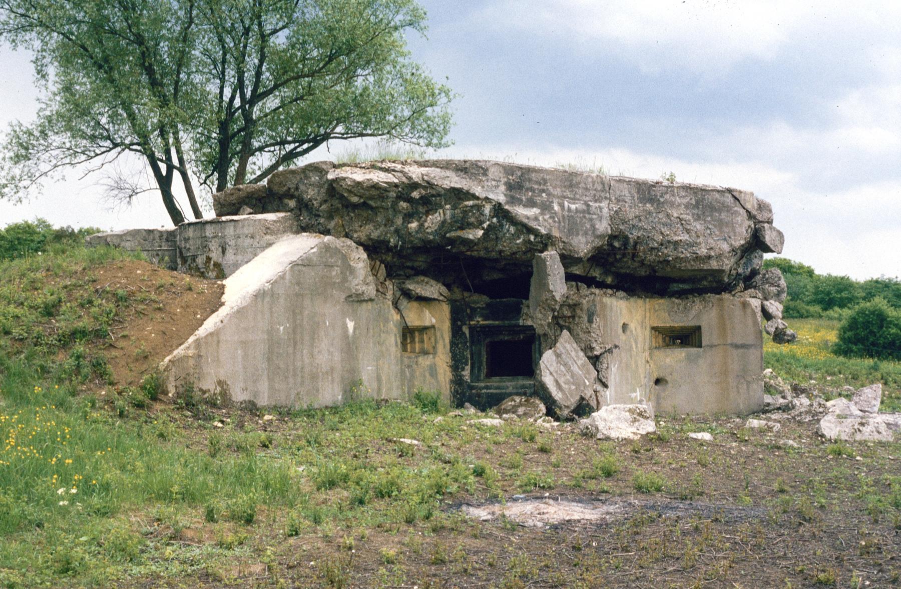 Ligne Maginot - AC3B - MC15  - BIDING NORD - (Casemate d'artillerie) -  - MANSUY Michel