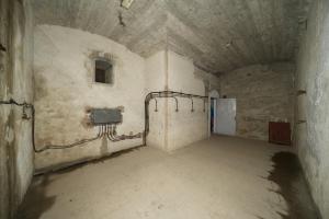 Ligne Maginot - VULMIS OU VULMIX - (Position d'artillerie préparée) - PC de la batterie
Central tir installé dans l'ancien magasin à poudre caverne