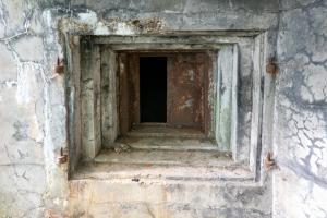 Ligne Maginot - BOIS D'OTTONVILLE - BCA1 - (Casemate d'artillerie) - Embrasure gauche pour canon de 75
