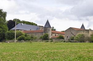 Ligne Maginot - HELFEDANGE - GUINGLANGE (SF FAULQUEMONT) - (PC de Secteur) - Le château de Helfedange ou se situait le PC du temps de paix.       