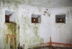Ligne Maginot - TETERCHEN NORD - (Poste GRM - Maison Forte) - Le poste avancé avant reconstruction
L'intérieur de blockhaus 