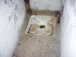 Ligne Maginot - BOIS DE BEUVEILLE - C2 (JACQUELINE) - (Casemate d'infanterie - Simple) - Les latrines