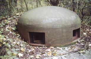 Ligne Maginot - BOIS DE TAPPE OUEST - C5 - (Casemate d'infanterie) - Cloche GFM