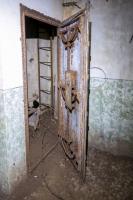 Ligne Maginot - CHENES BRULES - X23 - (Abri) - Coffre Nord
Accès à la cloche GFM