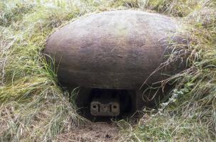 Ligne Maginot - BOURENE OUEST - C21 - (Casemate d'infanterie) - La cloche JM encore équipée de son jumelage