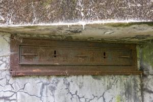 Ligne Maginot - BOIS D'OTTONVILLE - BCA1 - (Casemate d'artillerie) - Créneau d'observation frontal