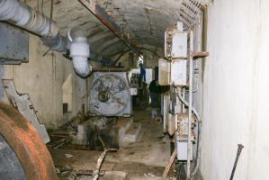 Ligne Maginot - MICHELSBERG - A22 - (Ouvrage d'artillerie) - Récupération d'un groupe du Michelsberg et d'un groupe du Mt des Welches installés dans l'usine électrique de la Feste Lorraine (Metz) dans les années 60.