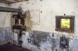 Ligne Maginot - ROUTE D'OTTANGE OUEST - C29 - (Casemate d'infanterie) - La chambre de tir avec ses inscriptions