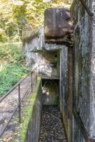 Ligne Maginot - BOUSSE - A24 - (Ouvrage d'infanterie) - Bloc 2
Fossé diamant et projecteur blindé