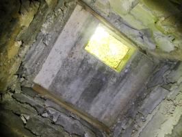 Ligne Maginot - HERBITZHEIM 30 - (Abri) - Le puits d'accès de 4m de haut vue de l’intérieur