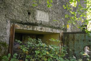 Ligne Maginot - B323 - LOUVIL - (Blockhaus pour canon) - 