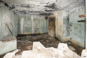 Ligne Maginot - B323 - LOUVIL - (Blockhaus pour canon) - 