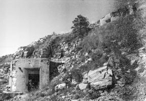 Ligne Maginot - LA DEA (D) - (Abri actif) - Bloc 1 et le cheminée