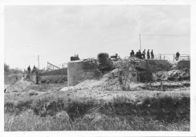 Ligne Maginot - 31/1 - PONT DE BATEAUX DE NEUF BRISACH - (Casemate d'infanterie - Double) -  