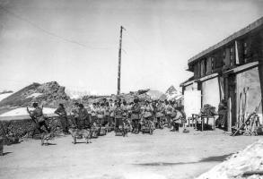 Ligne Maginot - REDOUTE RUINEE - (Ouvrage d'infanterie) - L'avant poste en juillet 1940
L'armistice signé, l'équipage se prépare au départ