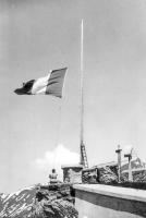 Ligne Maginot - REDOUTE RUINEE - (Ouvrage d'infanterie) - L'avant poste le 02 juillet 1940
L'équipage descend les couleurs