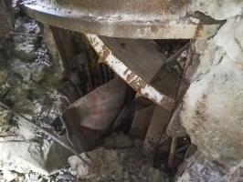 Ligne Maginot - EINSELING SUD - C73 - (Casemate d'infanterie) - Cloche JM, plancher cassé