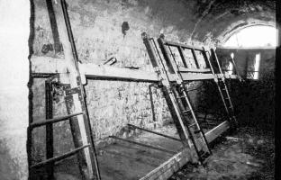 Ligne Maginot - LE TRUC - (Position d'artillerie préparée) - Des châlits destinés à la troupe
