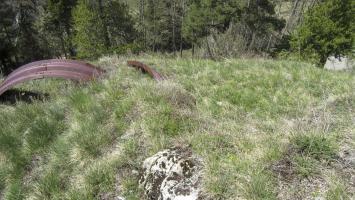 Ligne Maginot - POET OLLAGNIER - (Position d'artillerie préparée) - Vestiges d'abri-PC à proximité de la maison isolée