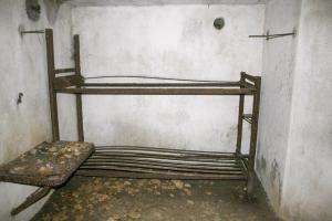 Ligne Maginot - DB7 - (Blockhaus pour canon) - Chambre de tir C47 coté droit