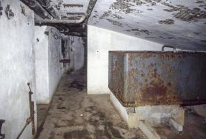Ligne Maginot - FOND D'HAVANGE - C34 - (Casemate d'infanterie - Simple) - L'étage supérieur
A noter la pente de la dalle coté ennemi.