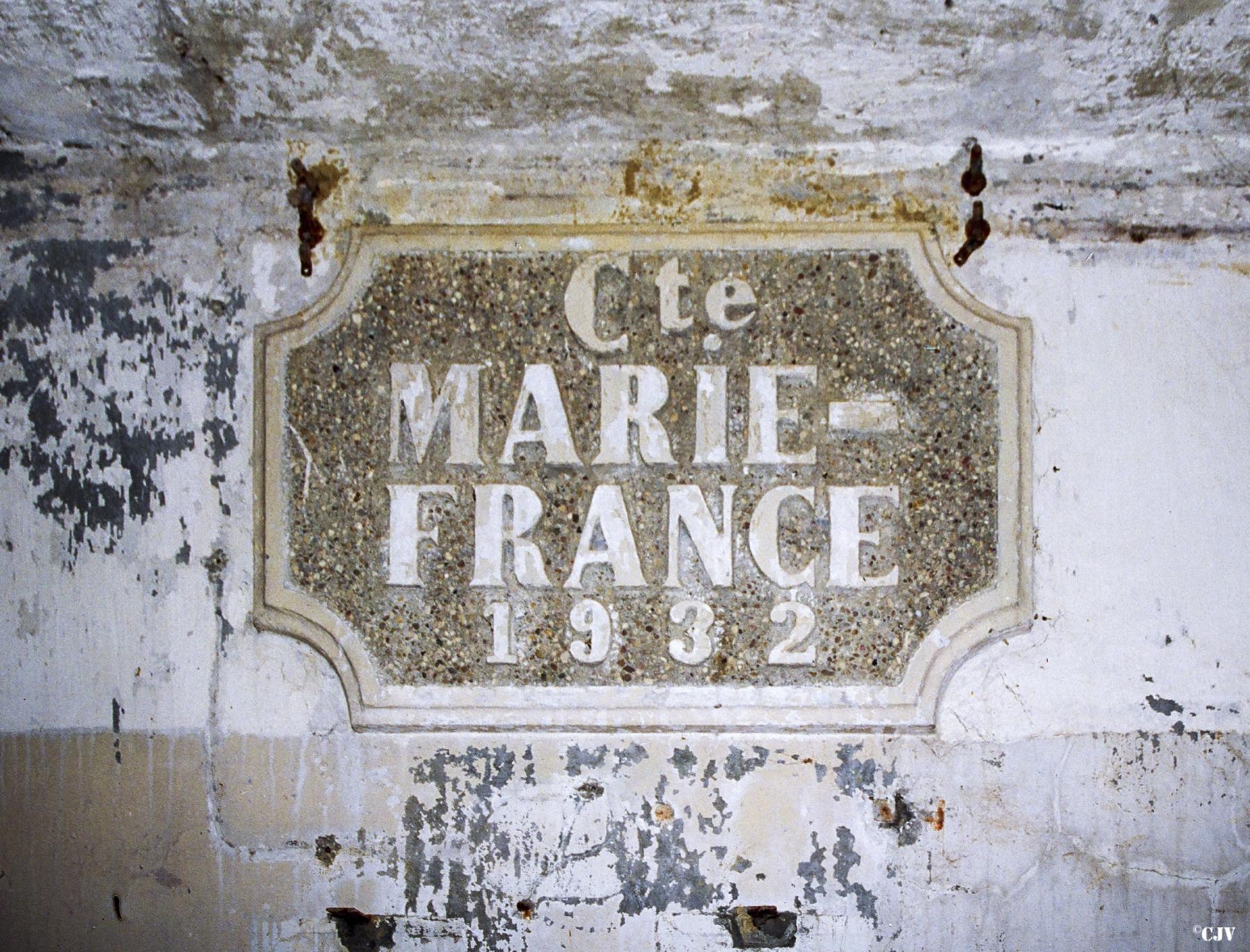 Ligne Maginot - PUXIEUX - C1 - (Casemate d'infanterie - Simple) - Cartouche dans la casemate - Lia VERMEULEN