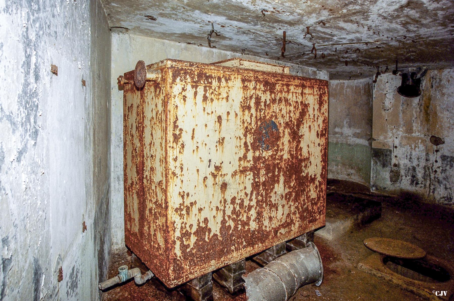 Ligne Maginot - PUXIEUX - C1 - (Casemate d'infanterie - Simple) - La citerne d'eau de la casemate