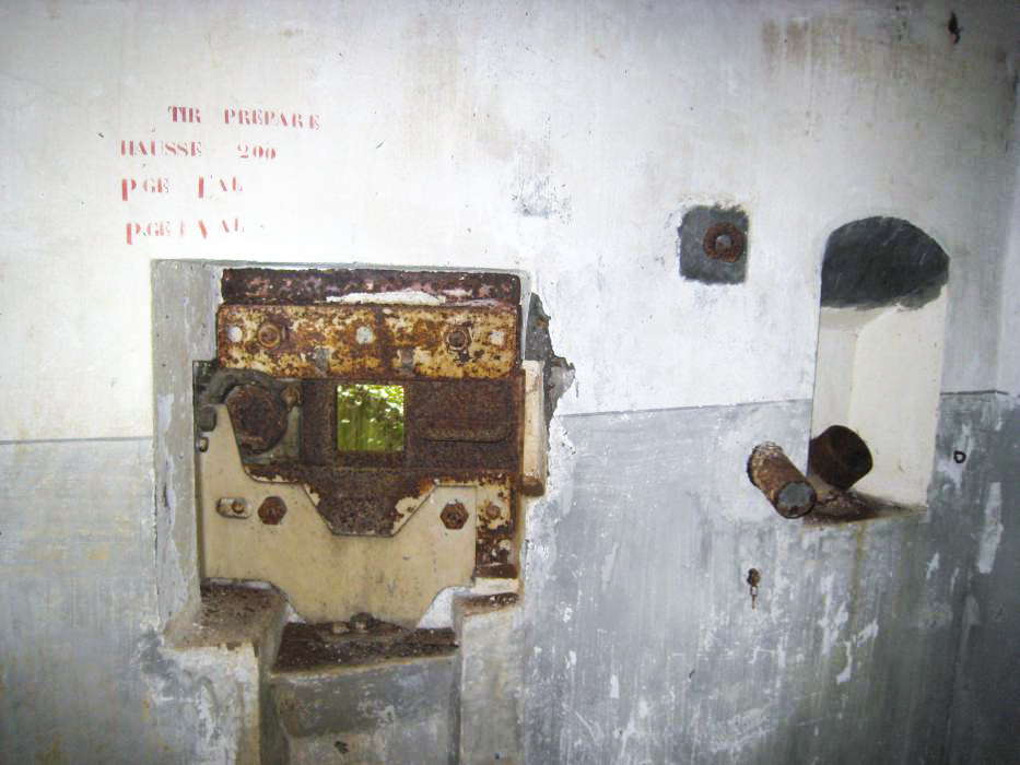 Ligne Maginot - BOIS DE BEUVEILLE - C2 (JACQUELINE) - (Casemate d'infanterie - Simple) -  - Pruzsina jerome