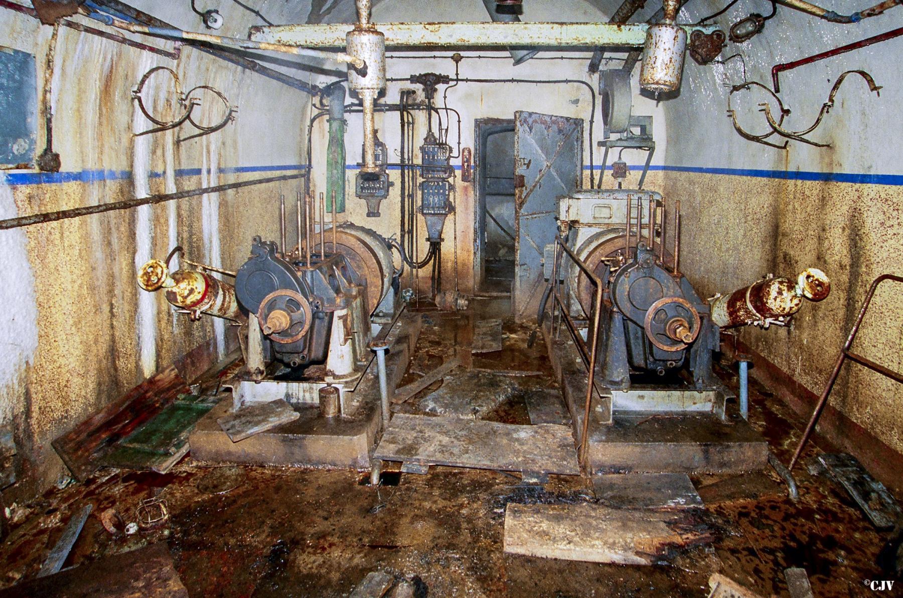 Ligne Maginot - CHENES BRULES - X23 - (Abri) - L'usine électrique