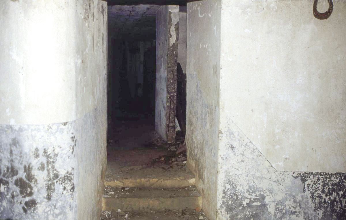 Ligne Maginot - CHENIERES EST - C12 - (Casemate d'infanterie - Simple) - L'intérieur de la casemate
