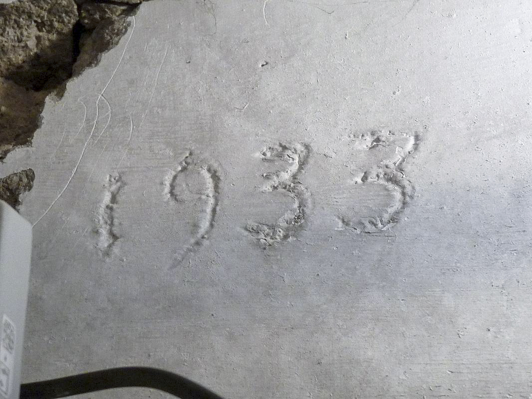 Ligne Maginot - MORFONTAINE - C14 - (Casemate d'infanterie - Double) - Date inscrite au dessus d'une porte à l'étage inférieur