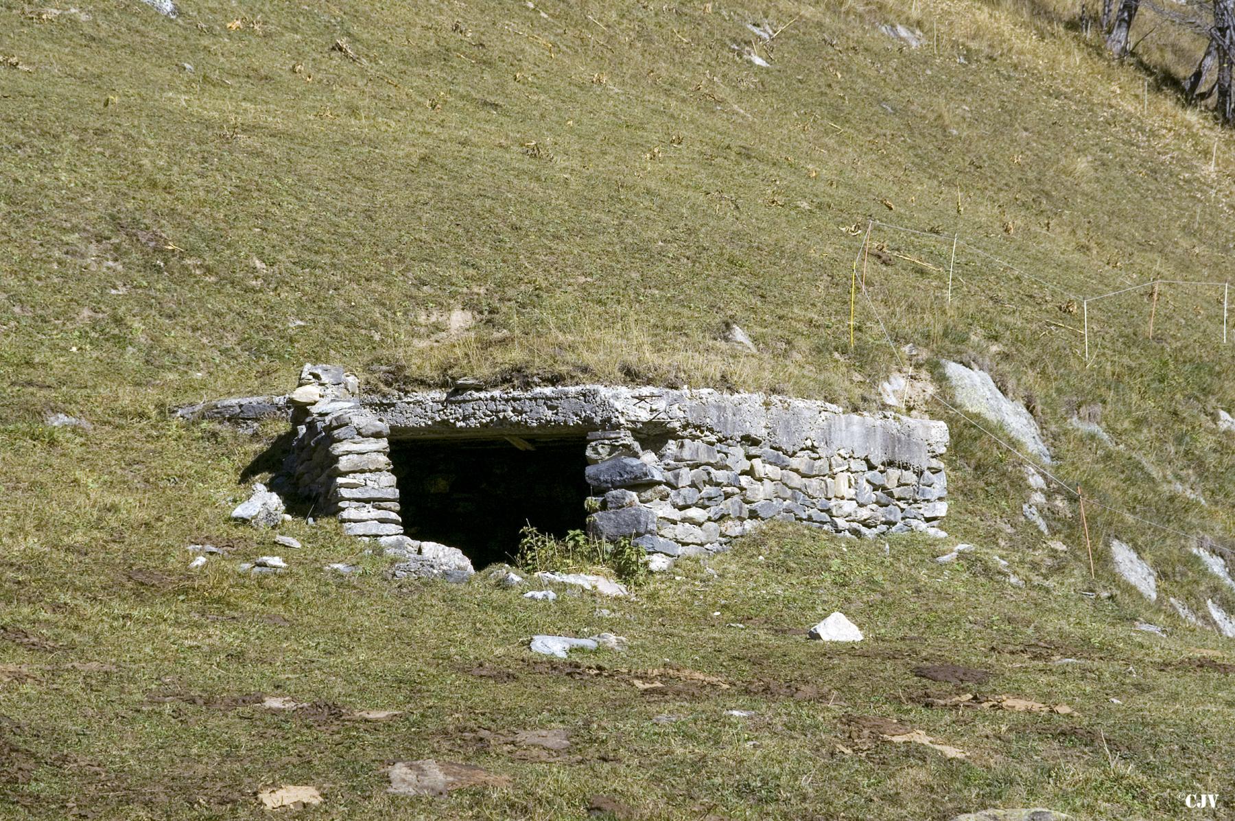 Ligne Maginot - Blockhaus des CHAPIEUX - L'accès au blockhaus