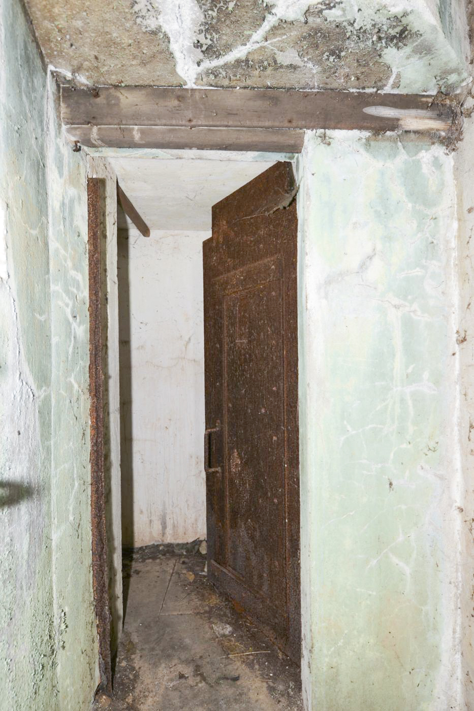 Ligne Maginot - GAEL (161° RIF) - (PC de Sous-Secteur) - Porte d’accès coté droit 
 - Pascal Lambert