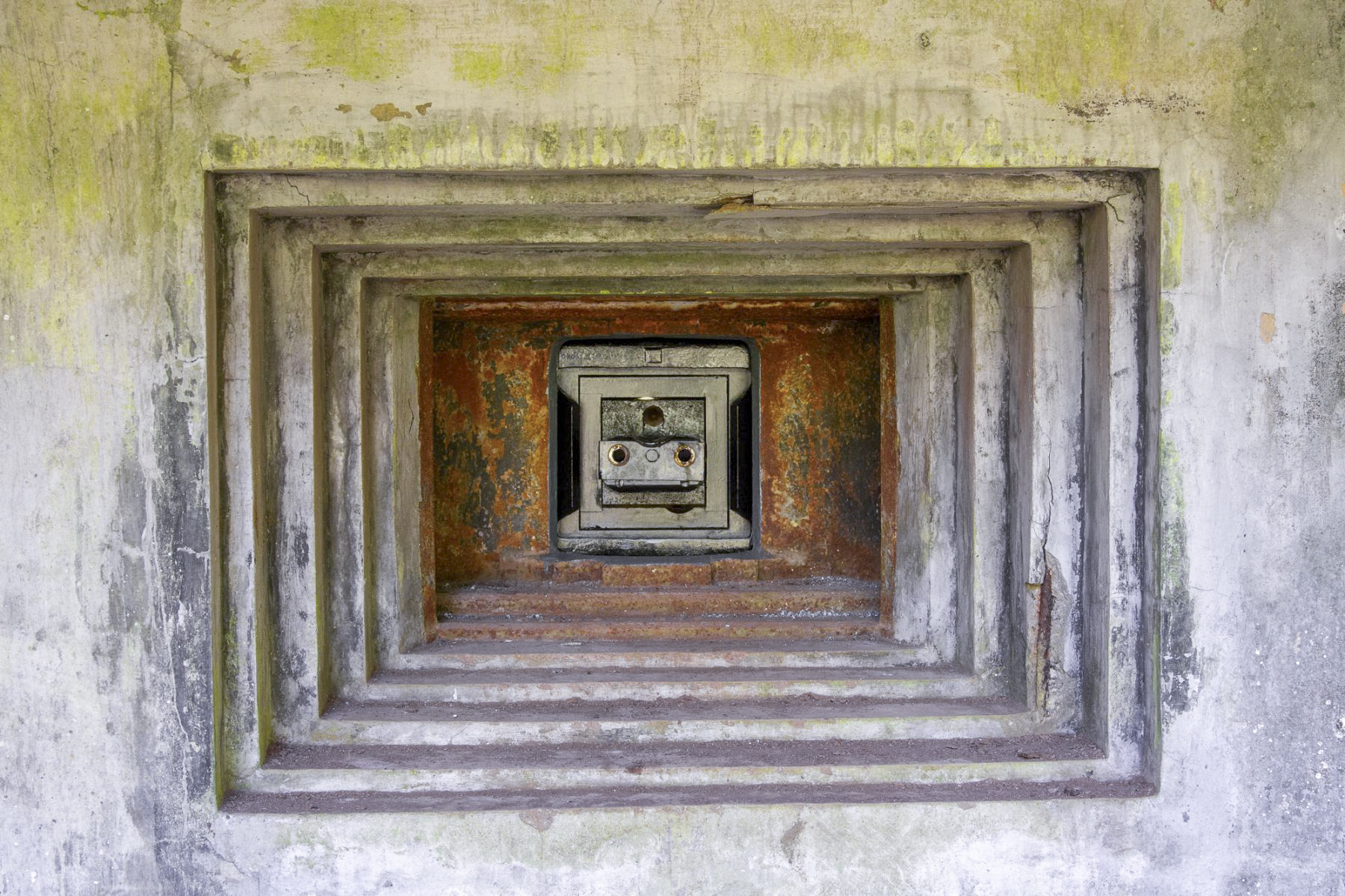 Ligne Maginot - BOUSSE - A24 - (Ouvrage d'infanterie) - Bloc 3
Créneau JM - Michel Teiten