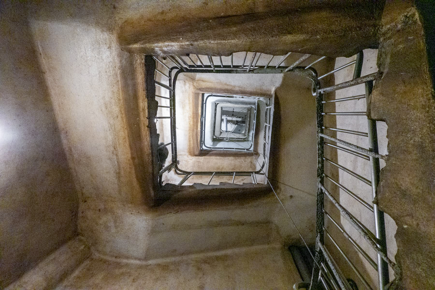 Ligne Maginot - BOUSSE - A24 - (Ouvrage d'infanterie) - Bloc 3
Puits d'escalier - Michel Teiten