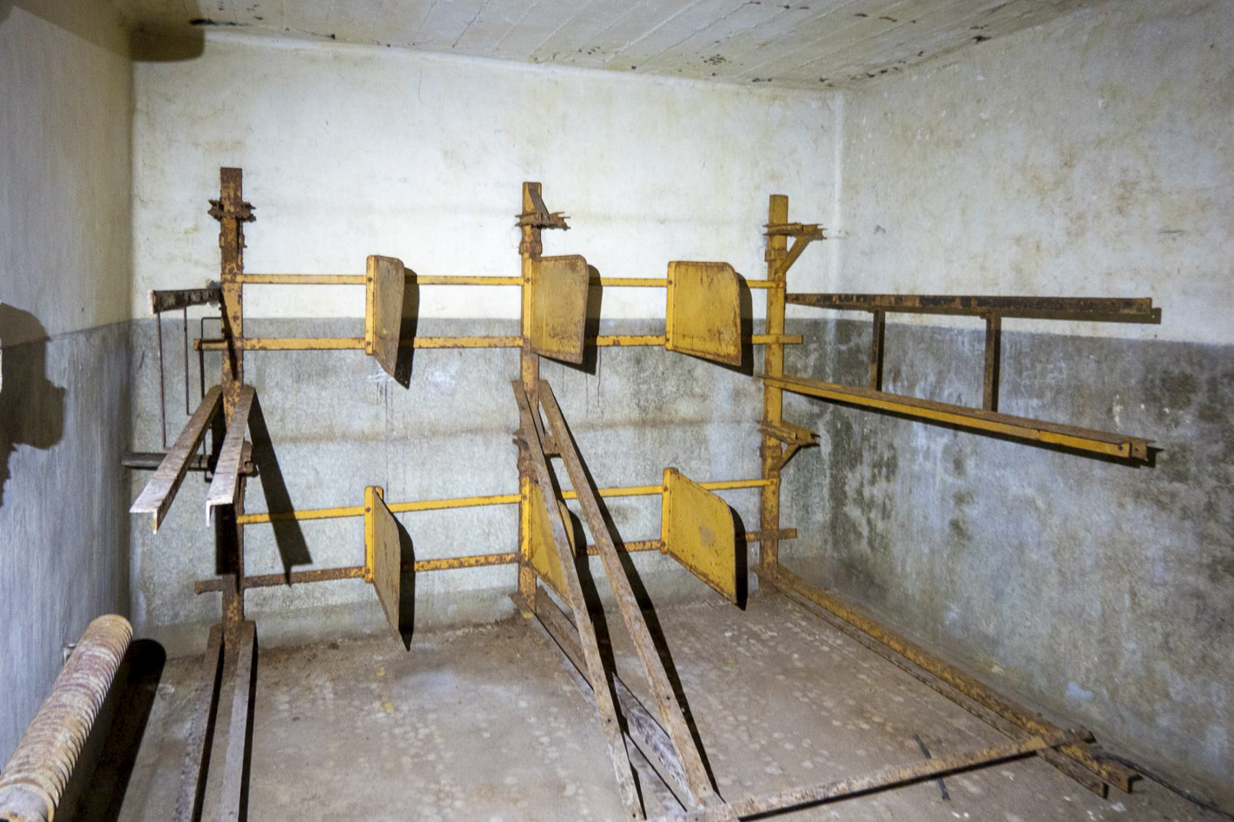 Ligne Maginot - BOUSSE - A24 - (Ouvrage d'infanterie) - Bloc 3
Chambrée - Michel Teiten