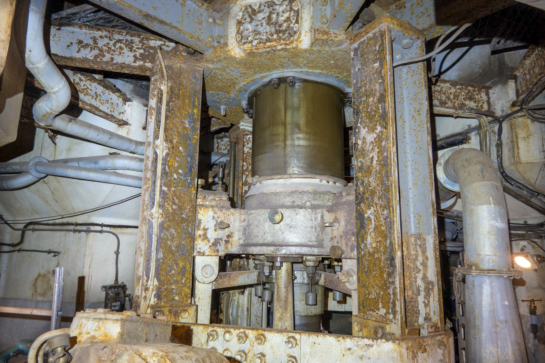 Ligne Maginot - BOUSSE - A24 - (Ouvrage d'infanterie) - Bloc 3
Tourelle mitrailleuse
 - Michel Teiten