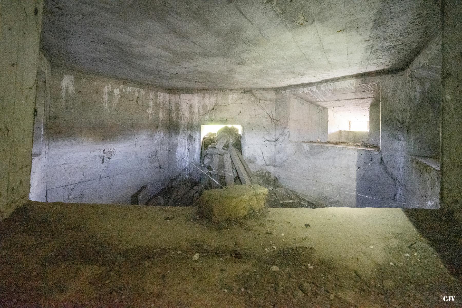 Ligne Maginot - BEF 512 - PONT D'OR CENTRE - (Blockhaus pour arme infanterie) - L'intérieur - Lia VERMEULEN