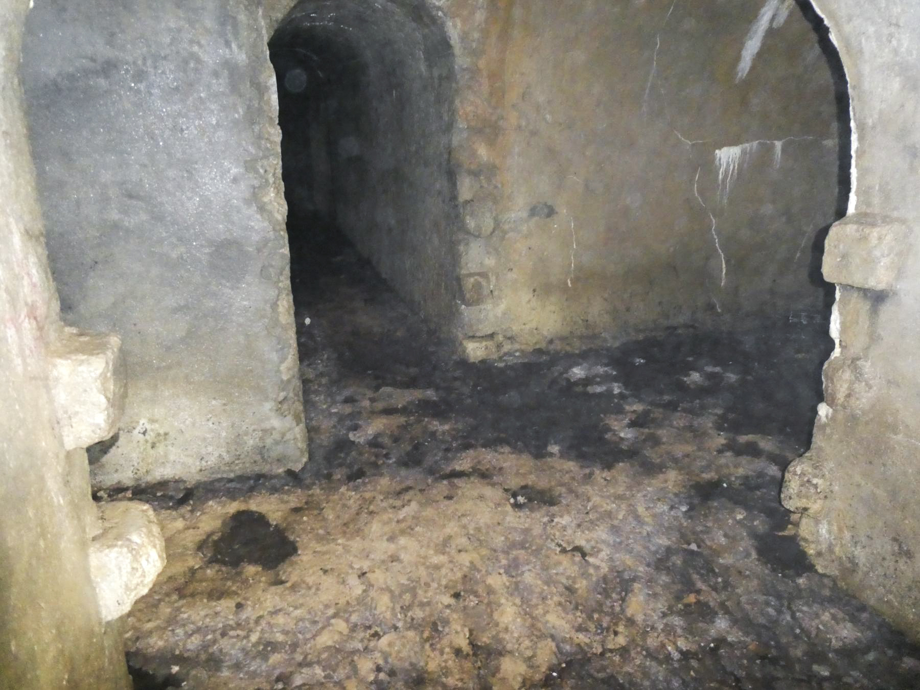 Ligne Maginot - LA DEA (D) - (Abri actif) - Galerie
Curiosité, bossage de pierre sur les angles