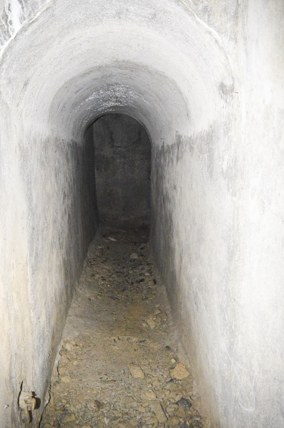 Ligne Maginot - LA DEA (D) - (Abri actif) - Bouchons allumeurs, au fond grenades - PRASIL Michal