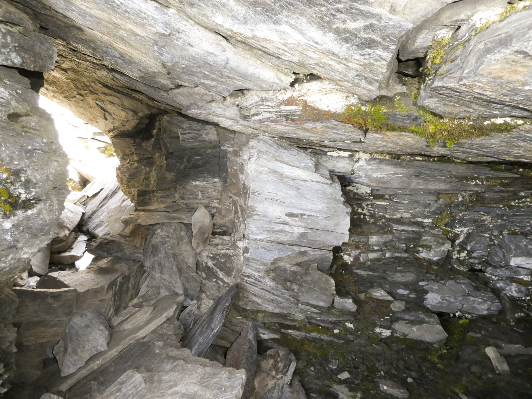 Ligne Maginot - CASERNE SARDE - (Abri) - Abri sous roc - ELLENA Daniel - CUNY Philippe