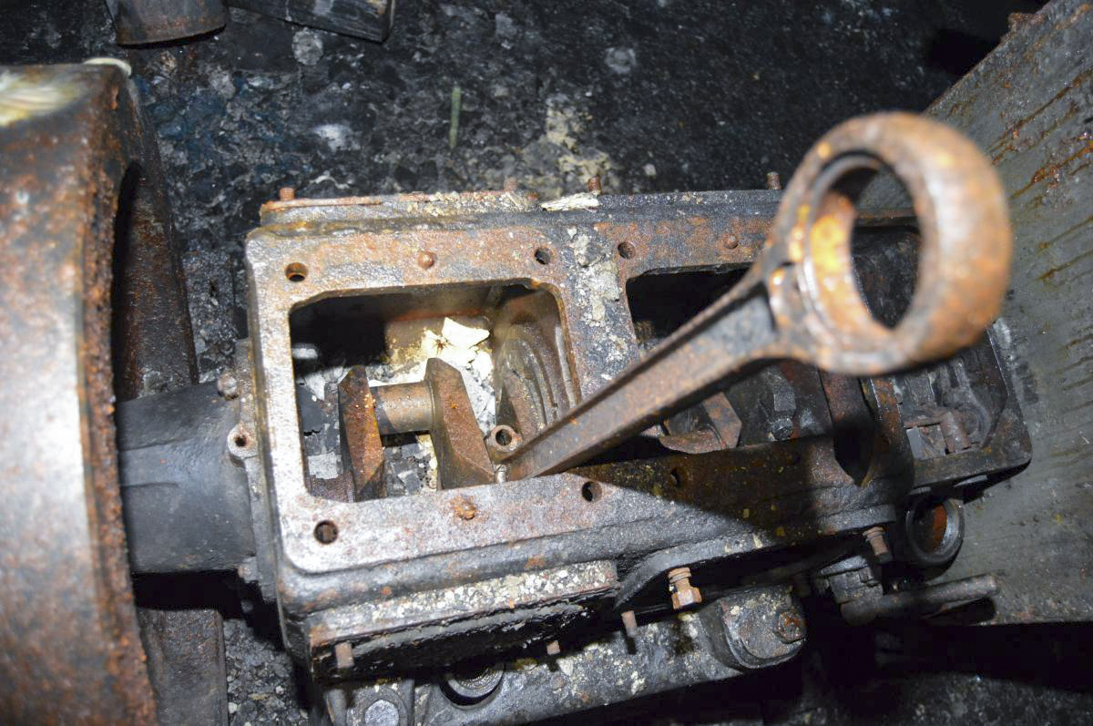 Ligne Maginot - CAVE A CANON - (Ouvrage d'infanterie) - L'usine, moteur CLM 2 PJ65