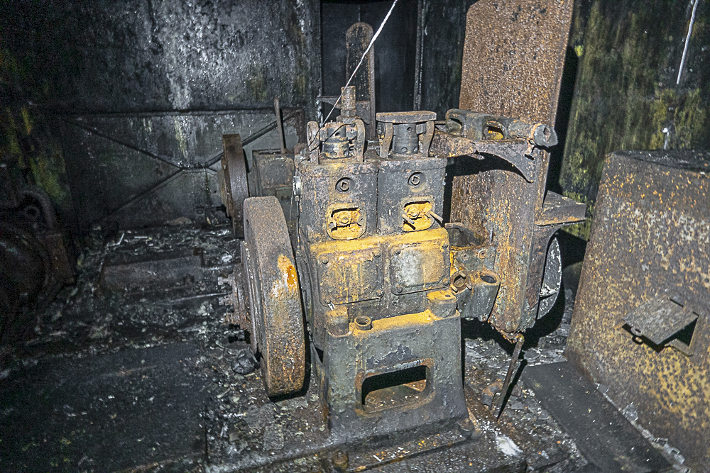 Ligne Maginot - CAVE A CANON - (Ouvrage d'infanterie) - Moteur CLM de l'usine - Michel Teiten