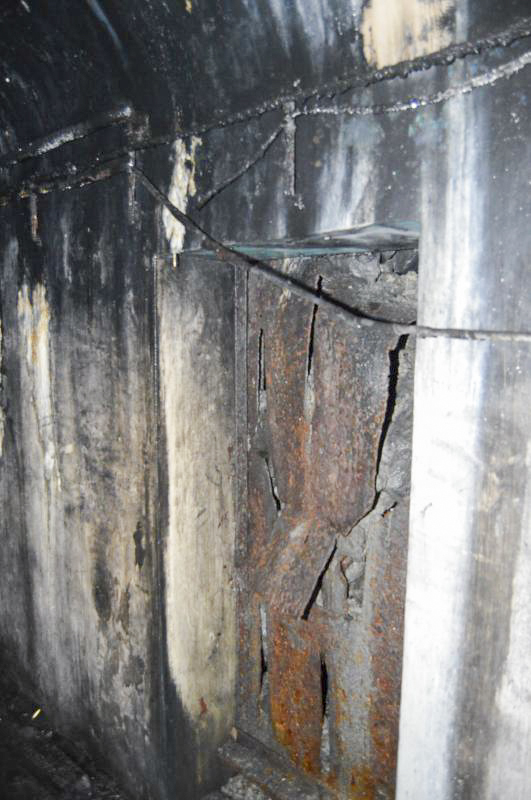 Ligne Maginot - CAVE A CANON - (Ouvrage d'infanterie) - Porte de la cheminée et issue de secours