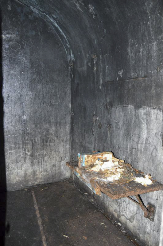 Ligne Maginot - CAVE A CANON - (Ouvrage d'infanterie) - Chambre sous-officiers - Michal Prasil