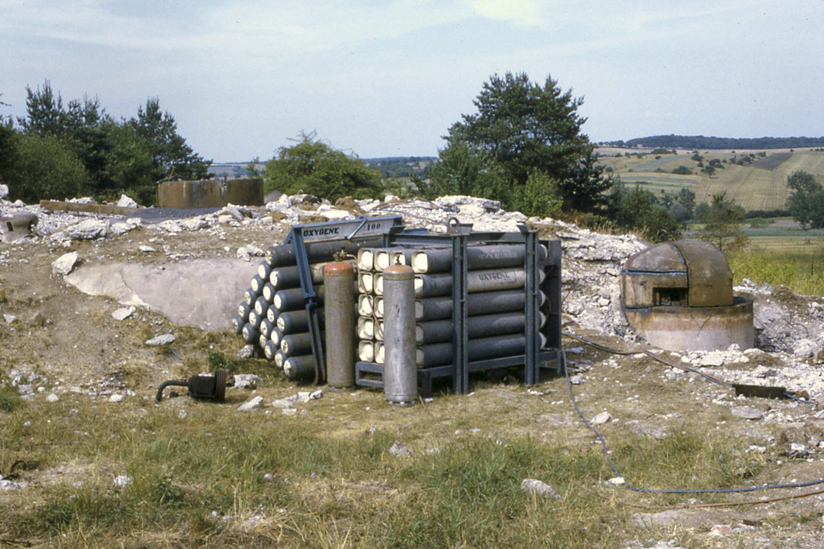 Ligne Maginot - HOBLING - A23 - (Ouvrage d'infanterie) - Bloc 3
Photo prise pendant la découpe des cuirassements... - M. Mansuy