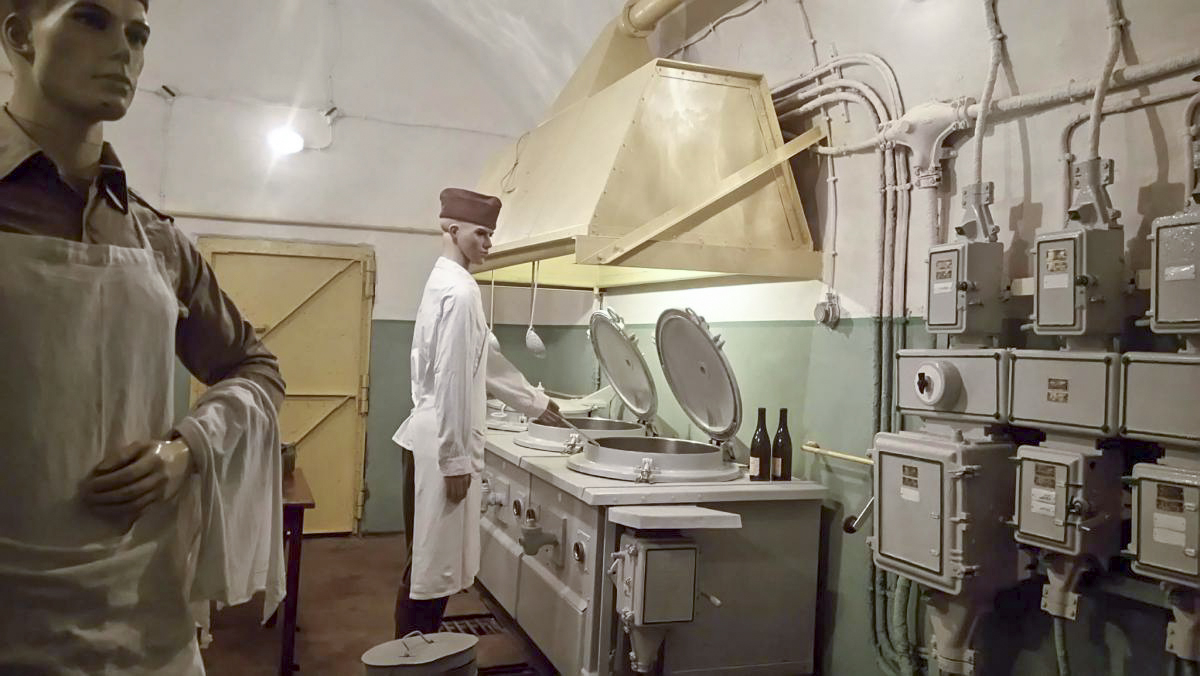 Ligne Maginot - BOUSSE - A24 - (Ouvrage d'infanterie) - Cuisines
Autocuiseurs Alsthom Cubain